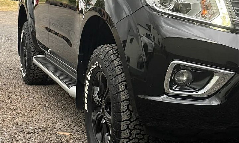 Nissan Frontier Le C...