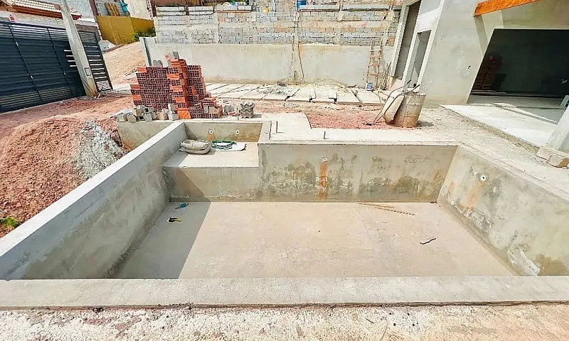 Casa Em Jundiaizinho...