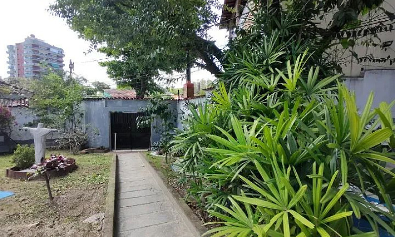 Excelente Casa De 3 ...