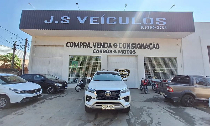 Toyota Hilux Sw4 Srx...
