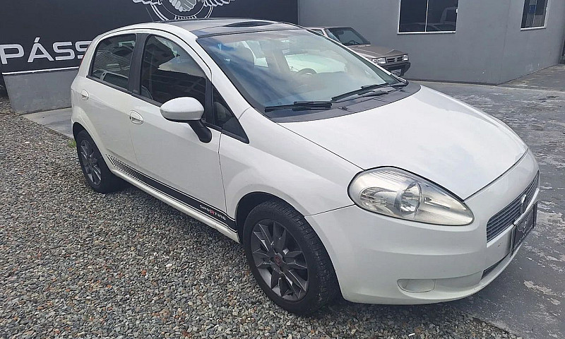Fiat Punto Essence 1...