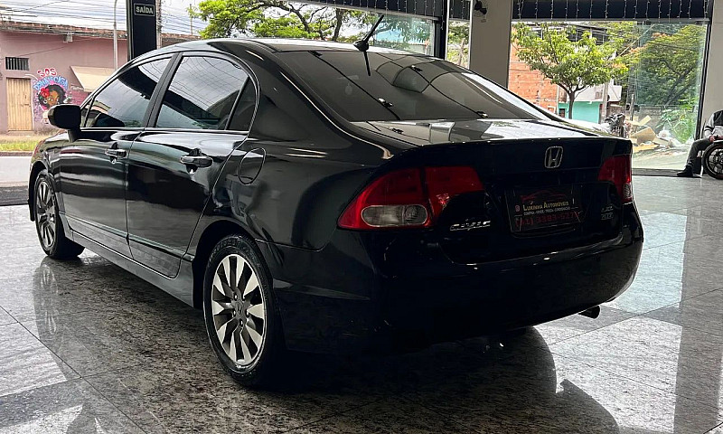 Honda Civic 1.8 Aut....