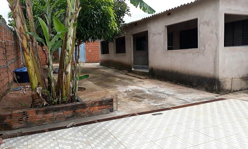 Casa Em Excelente Lo...