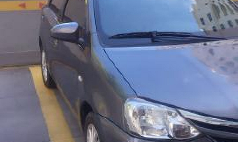 Toyota Etios Xls 1.5...