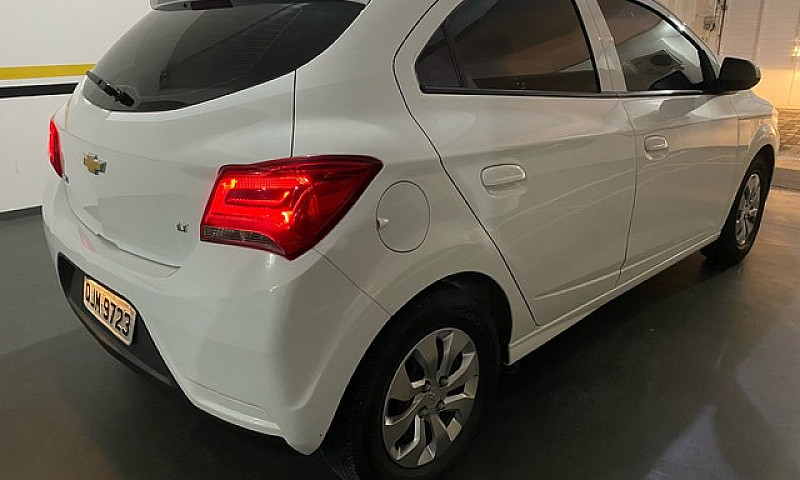 Chevrolet Onix Lt 20...