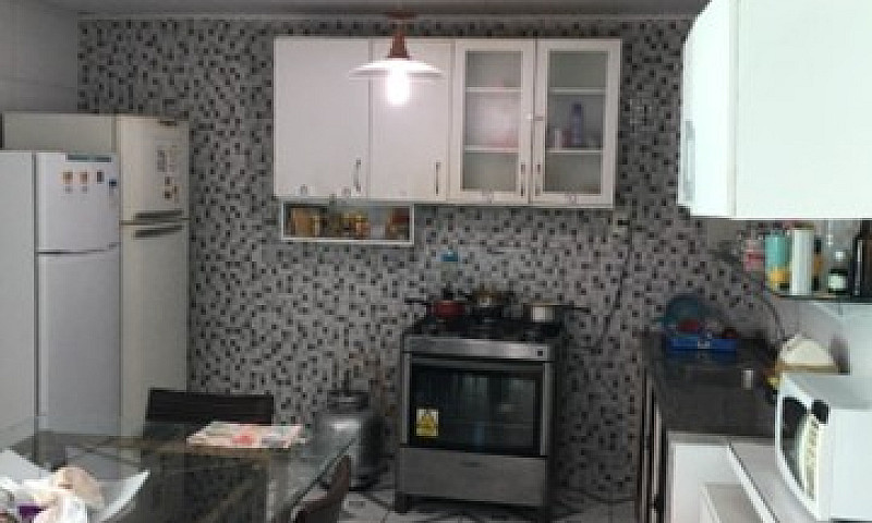 Alugo Quarto Próximo...