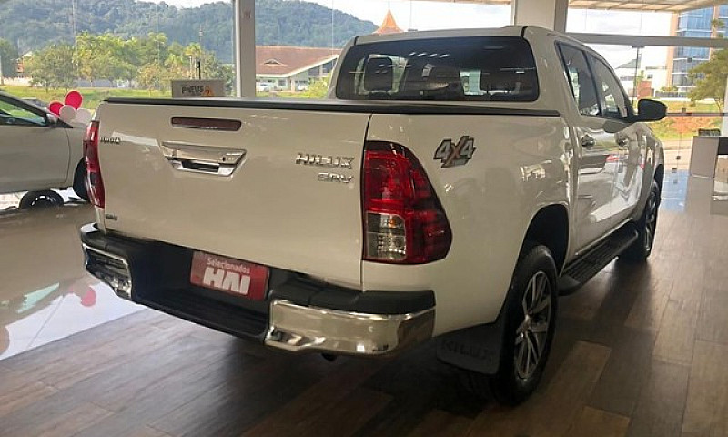 Toyota Hilux 2.8 Srv...