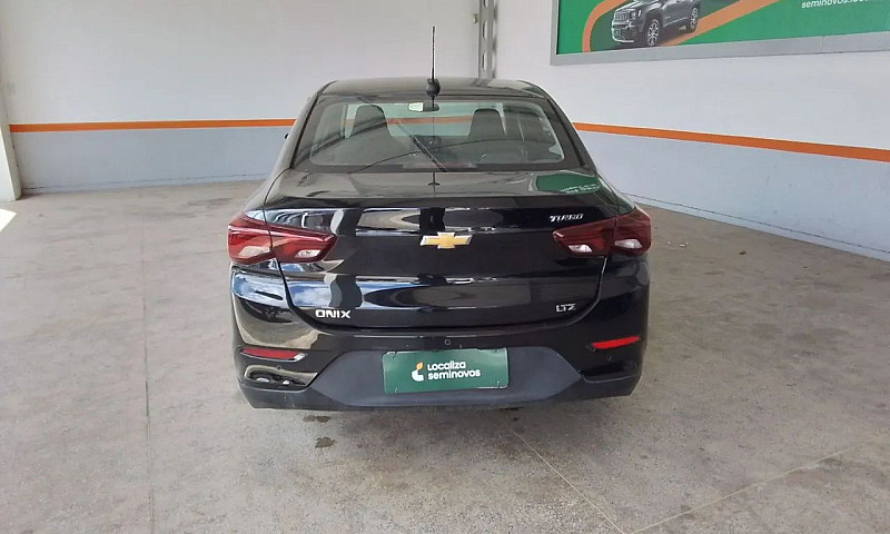 Chevrolet Onix Hatch...