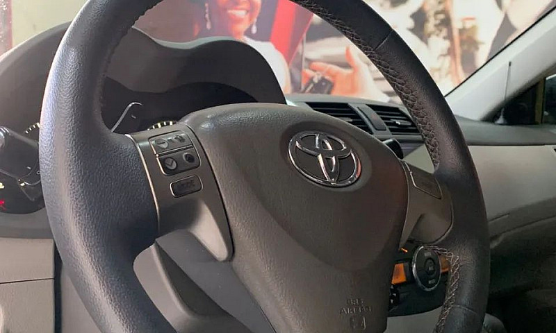 Toyota Corolla 2.0 X...