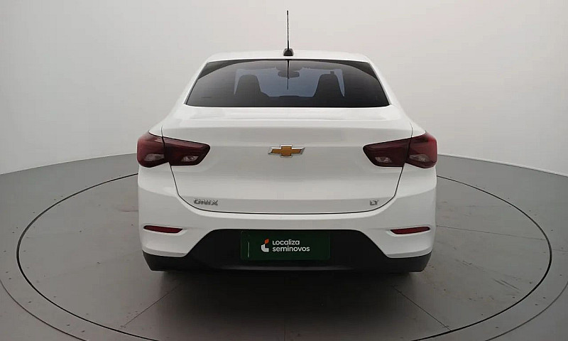 Chevrolet Onix Plus ...