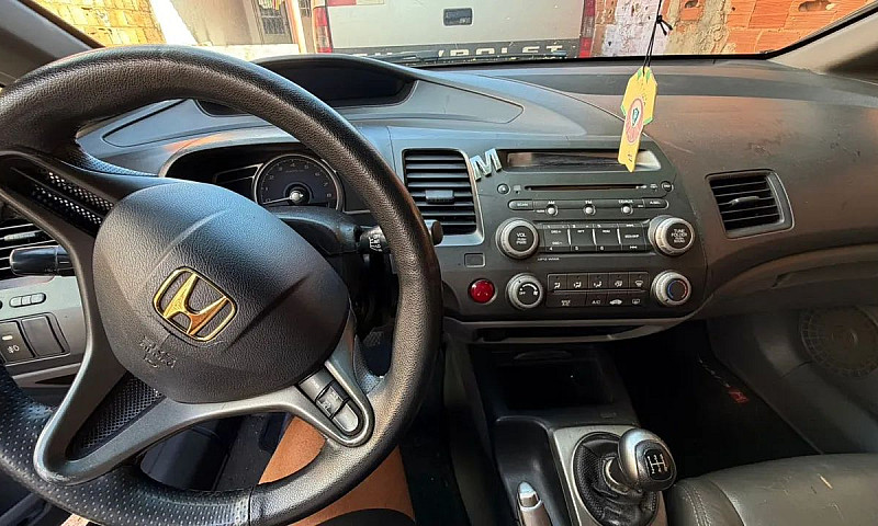 Honda Civic Sedan Lx...