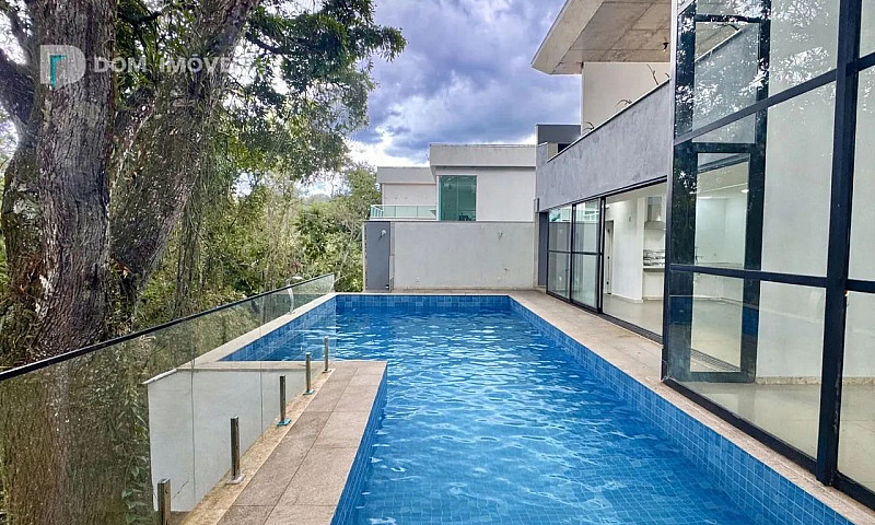 Casa Alto Padrão Com...