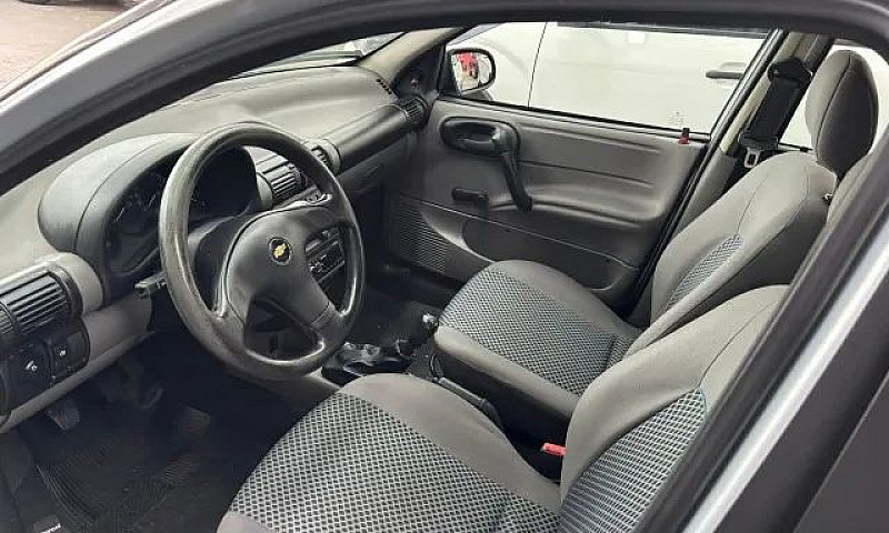 Chevrolet Classic Li...