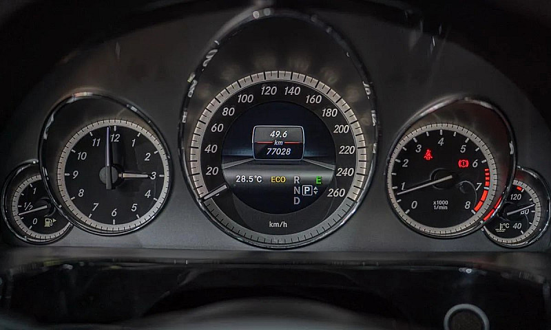 Mercedes-Benz E-250 ...