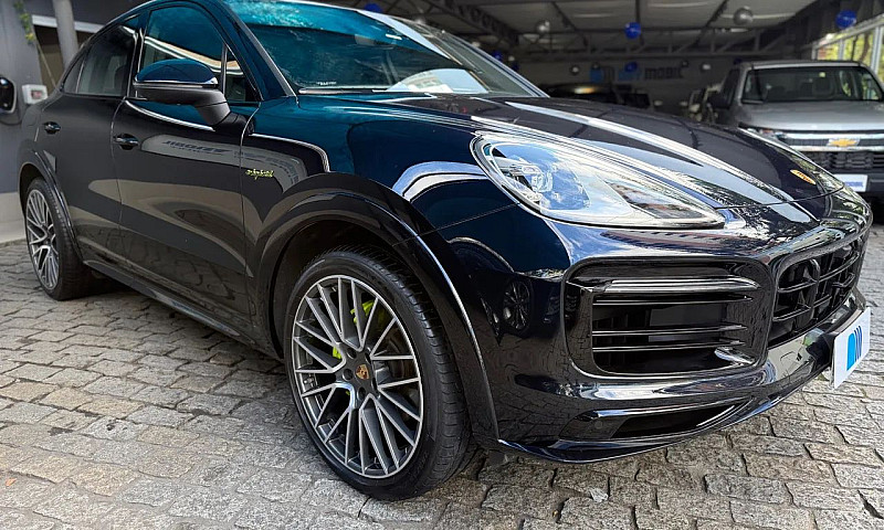 Porsche Cayenne Coup...