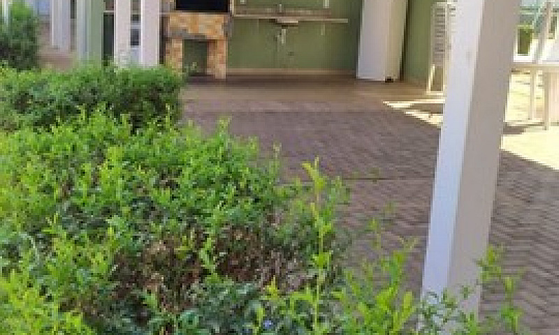 Apartamento Térreo...