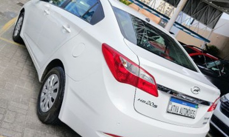 Hyundai Hb20S 1.6 - ...