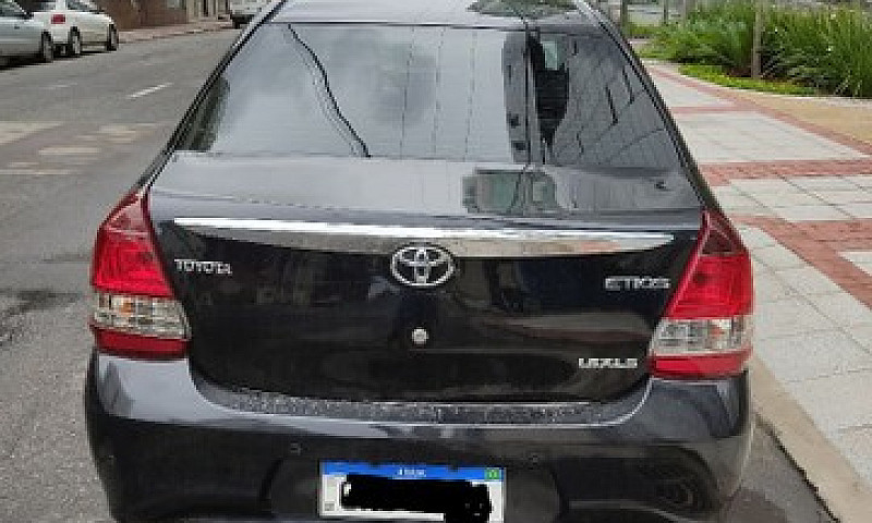Toyota Etios 2019 Co...