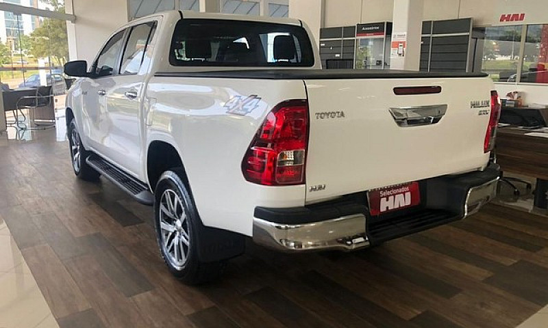 Toyota Hilux 2.8 Srv...