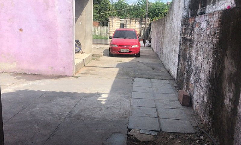 Vendo Casa No Bairro...