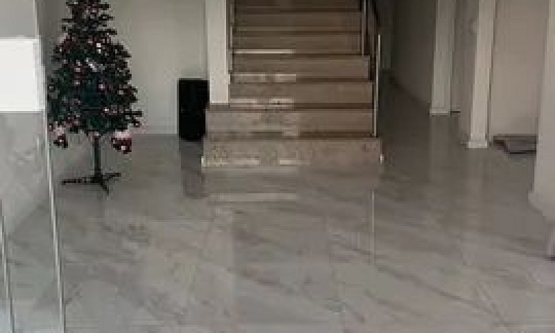 Espetacular Casa Dup...