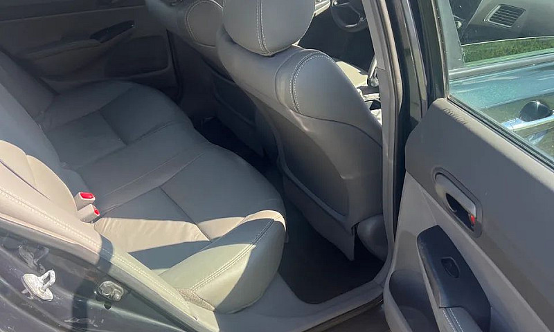 Honda Civic Sedan Lx...