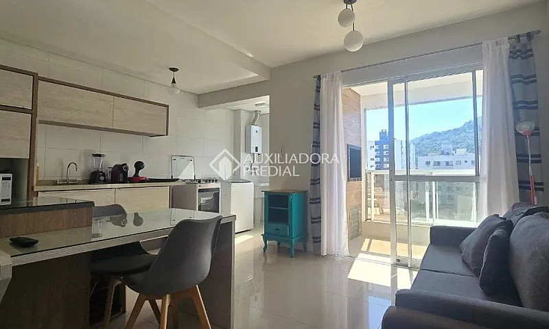 Dois Dormitórios Com...