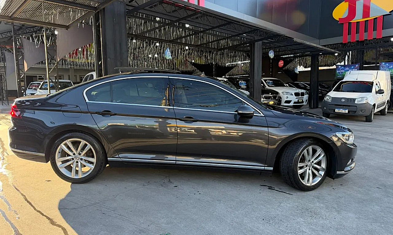Volkswagen Passat Hi...