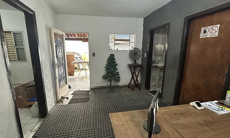Casa Com 2 Dormitóri...
