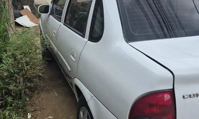 Chevrolet Corsa Seda...