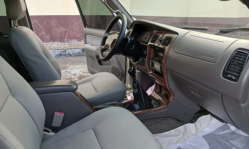 Toyota Hilux Sw4 4X4...