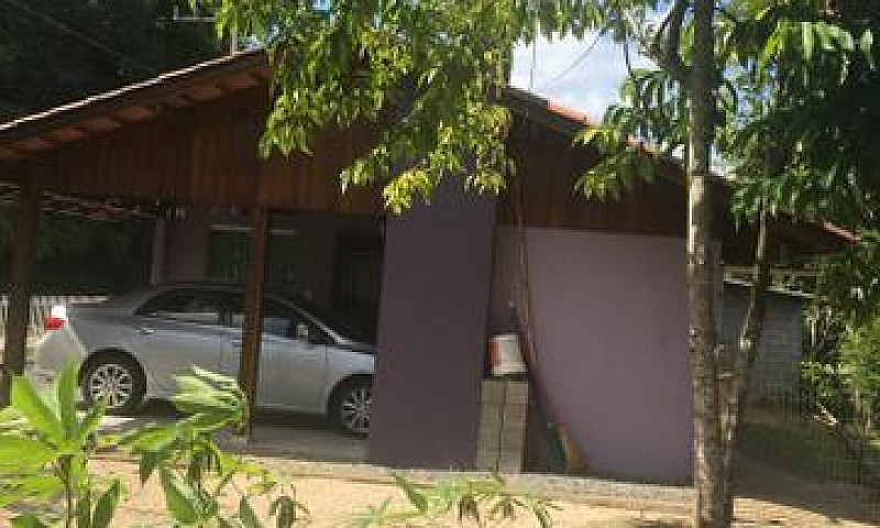 Linda Casa No Centro...