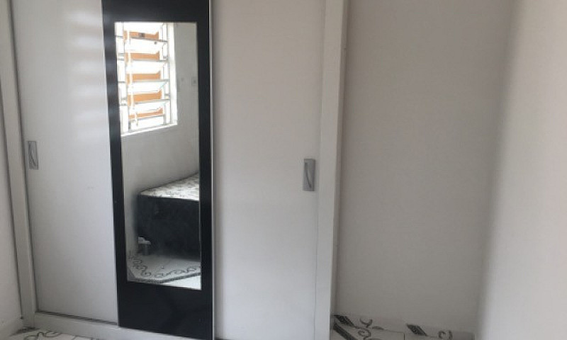 Alugo Quarto Próximo...