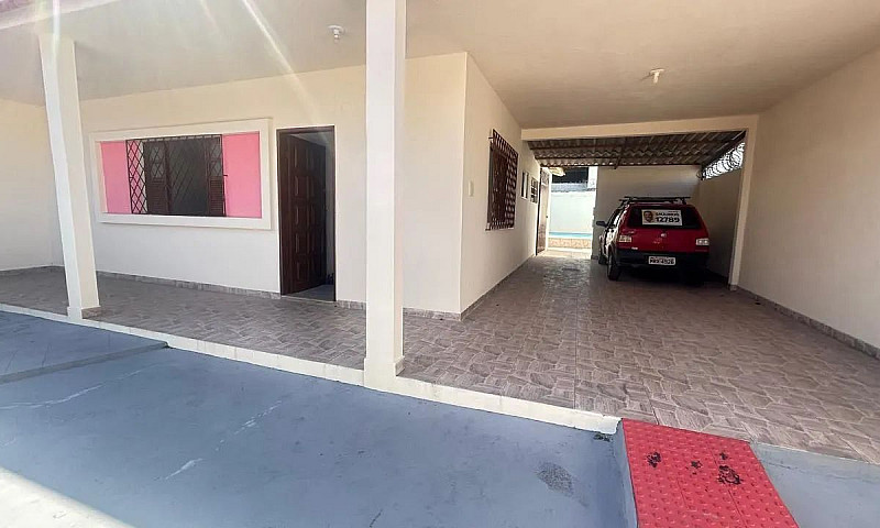 Casa De Tres Quartos...
