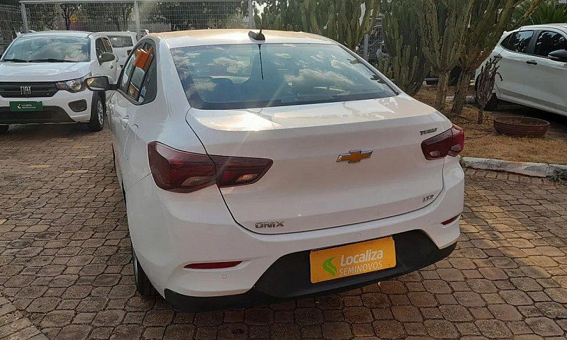 Chevrolet Onix Hatch...