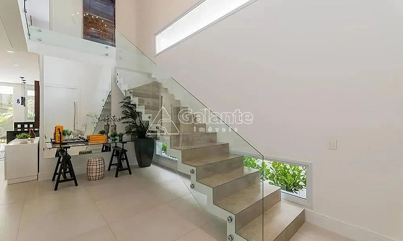 Casa - Condomínio Ch...