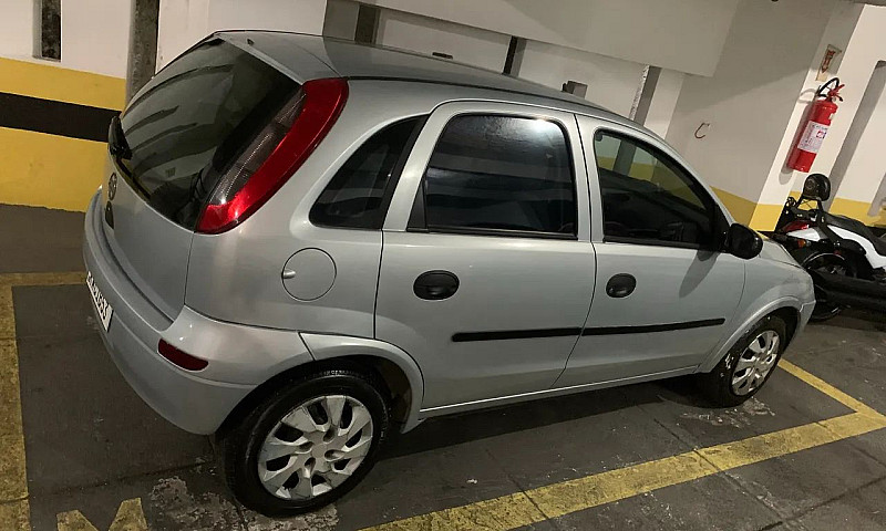 Chevrolet Corsa Hat....