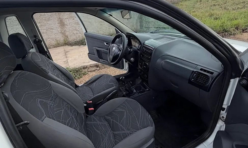 Fiat Strada Adv.1.8 ...