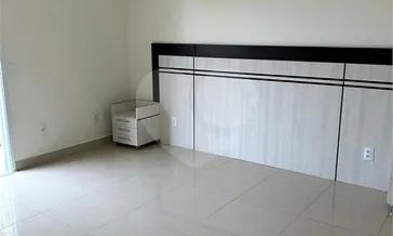 Casa Com 5 Quartos À...