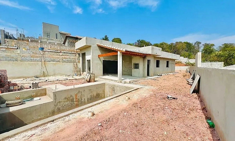 Casa Em Jundiaizinho...