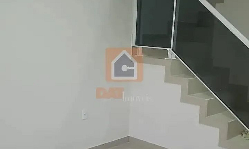 Sobrado À Venda Em Ò...