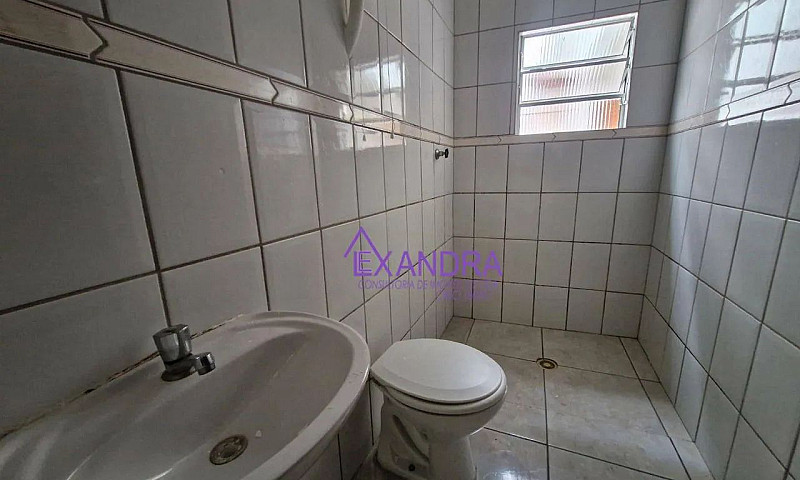 Casa Com 1 Dormitóri...