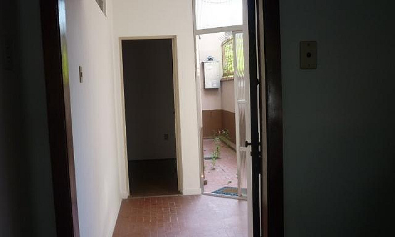Casa À Venda Com 3 D...