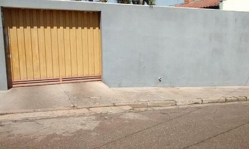 Casa Com 3 Quarto(S)...