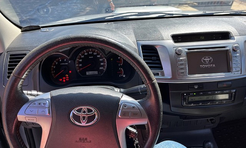 Hilux Srv 2015 4X4 A...