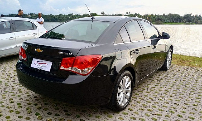 Cruze Lt...