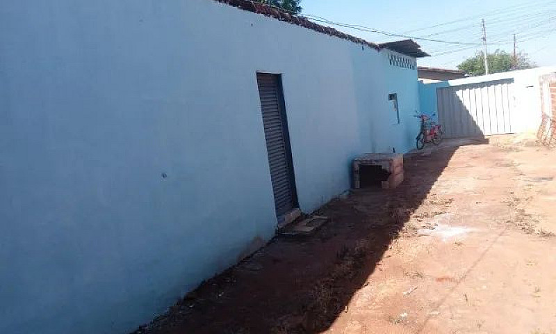 Duas Casa No Mesmo L...