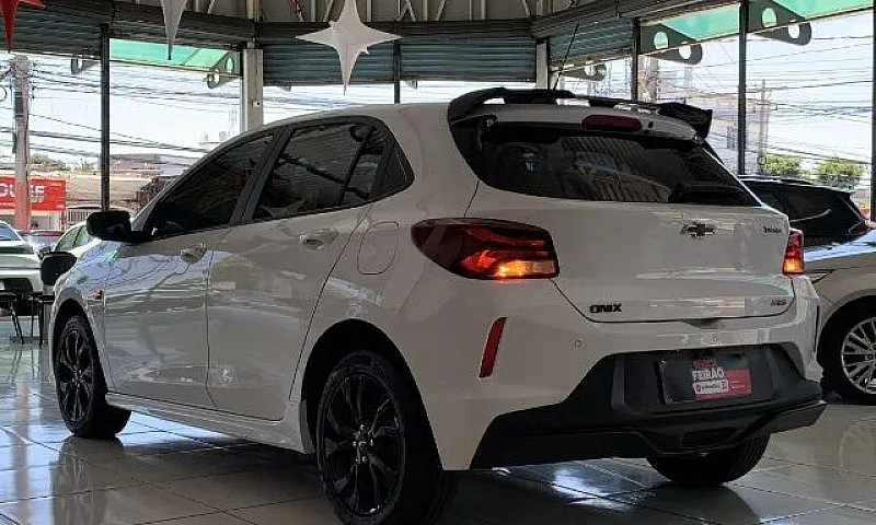 Chevrolet Onix Rs 1....