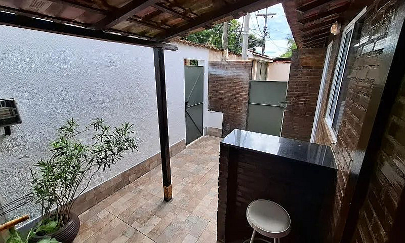 Casa Mobiliada Na Pe...