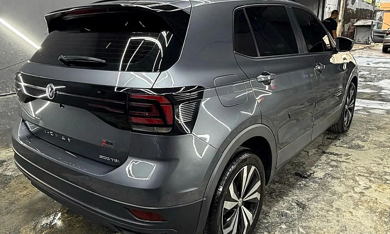 Volkswagen T-Cross 1...